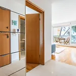 Azure Horizon - Sea View & Free Parking Apartman *