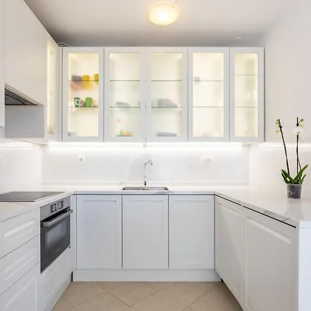 Appartement Azure Horizon - Sea View & Free Parking *