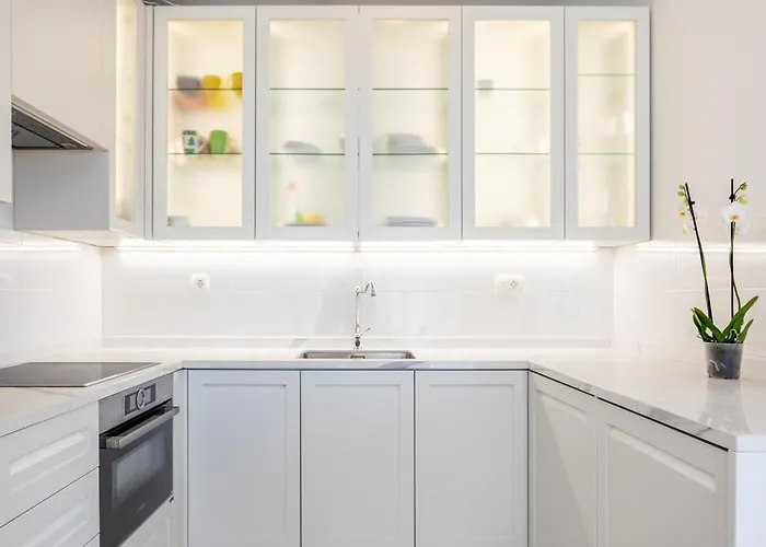 Appartement Azure Horizon - Sea View & Free Parking *